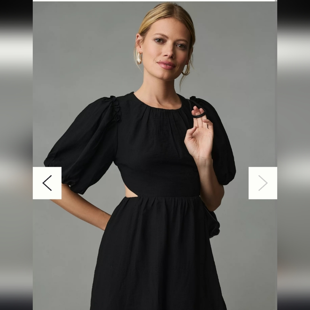 Moon River Open-Back Puff-Sleeve Dress